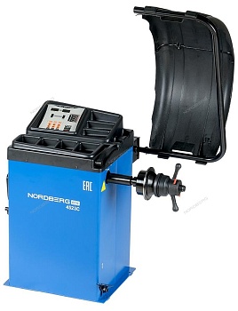 Станок балансировочный с ручным вводом параметров 4523С